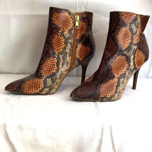 SAVIDA Snake Skin Pattern Ankle Boots